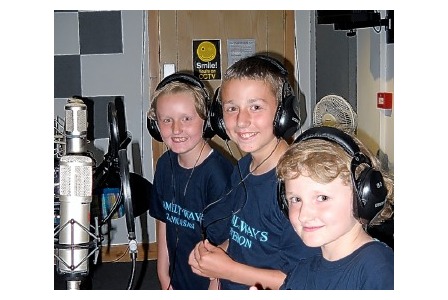 Zannasan, Gemmasan and Peterson recording their new single Beautiful at Alive Music Studios in Wadebridge.